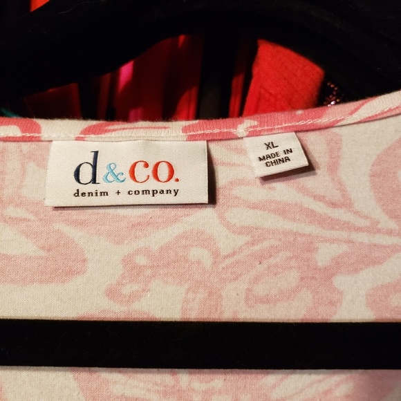 D &co. Shirt - Picture 2 of 2